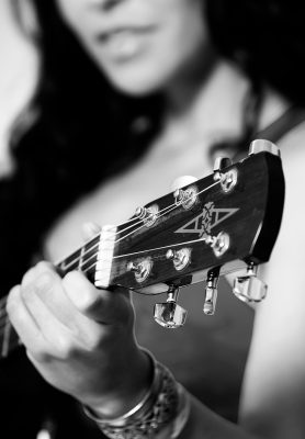 guitarist-7471606_1280